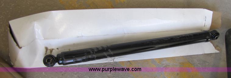 image for item 1016 Assorted International semi parts