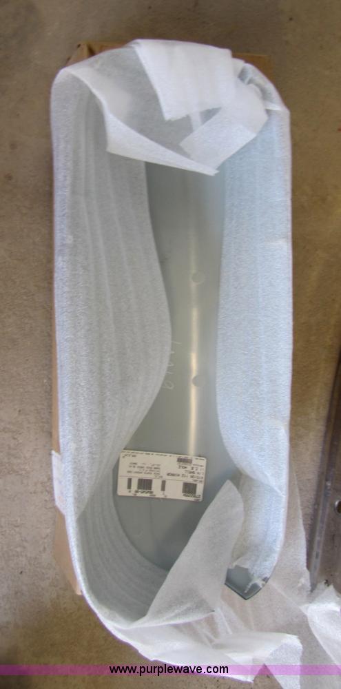 image for item 1016 Assorted International semi parts