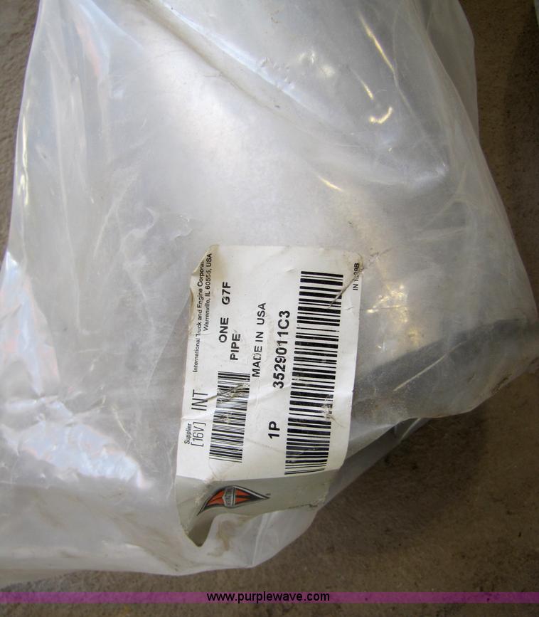 image for item 1016 Assorted International semi parts