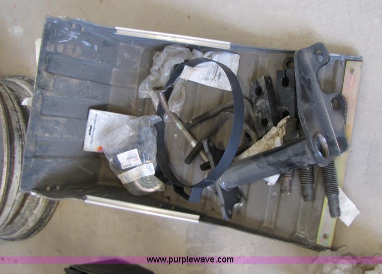 image for item 1016 Assorted International semi parts