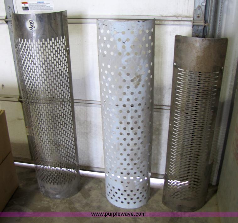 image for item 1017 Assorted Mack semi parts