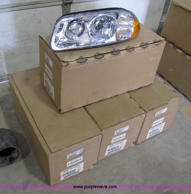 image for item 1017 Assorted Mack semi parts