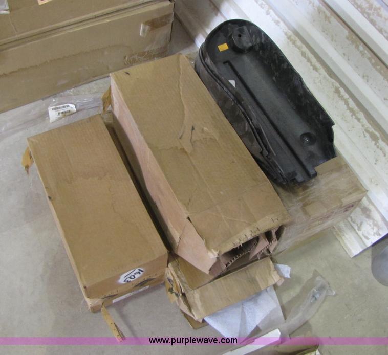 image for item 1017 Assorted Mack semi parts