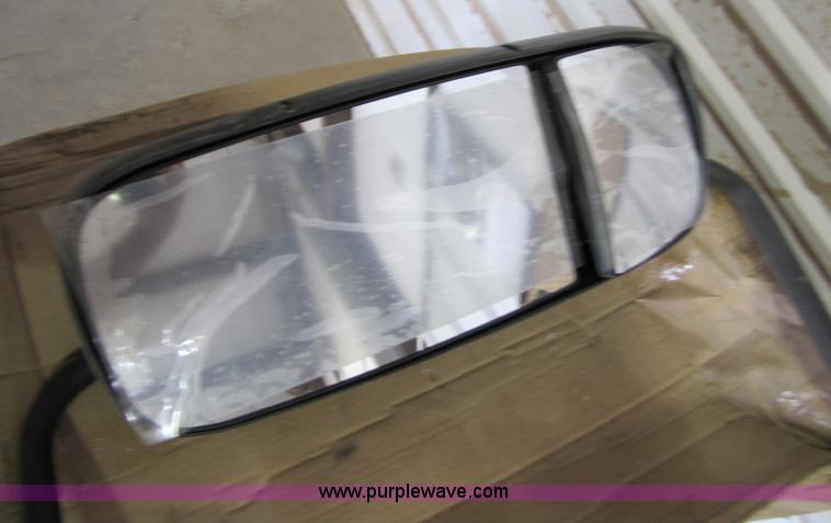 image for item 1017 Assorted Mack semi parts