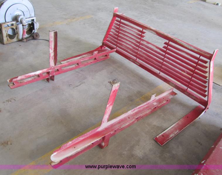 image for item 1018 Headache rack and cross bed toolbox