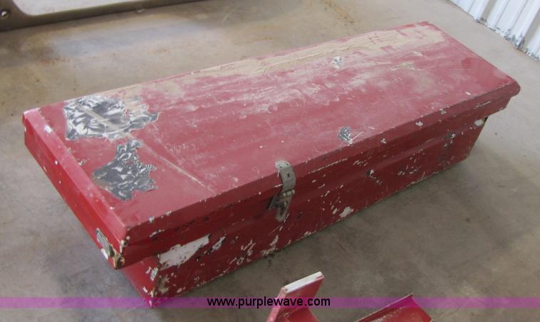 image for item 1018 Headache rack and cross bed toolbox