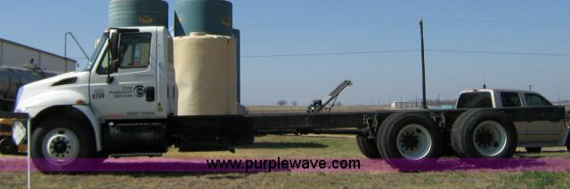 image for item 1657 2003 International 4400 6x4 cab and chassis