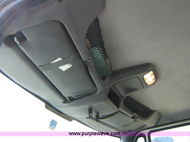 image for item 1657 2003 International 4400 6x4 cab and chassis