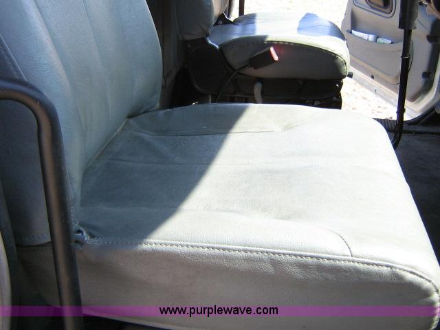 image for item 1657 2003 International 4400 6x4 cab and chassis