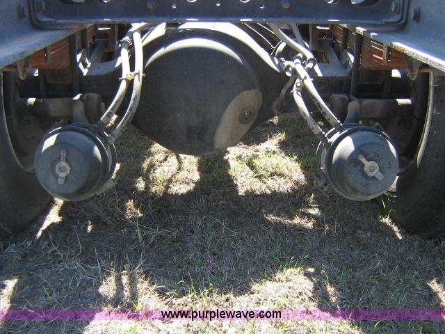 image for item 1657 2003 International 4400 6x4 cab and chassis