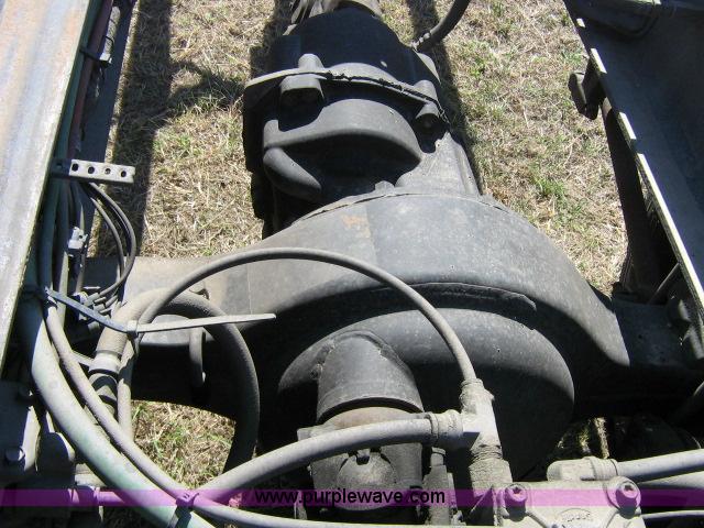 image for item 1657 2003 International 4400 6x4 cab and chassis