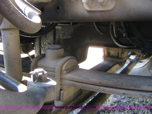 image for item 1657 2003 International 4400 6x4 cab and chassis