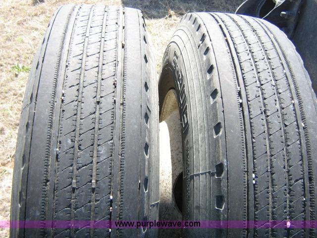 image for item 1657 2003 International 4400 6x4 cab and chassis