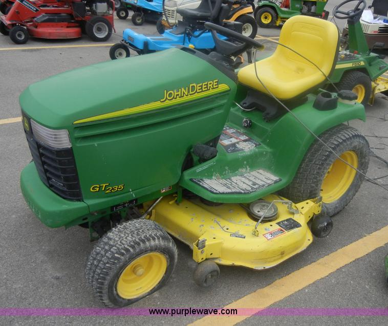 image for item 2146 John Deere GT235 riding mower