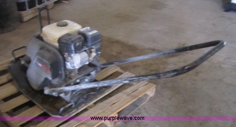 image for item 3136 Stone 639 vibratory packer