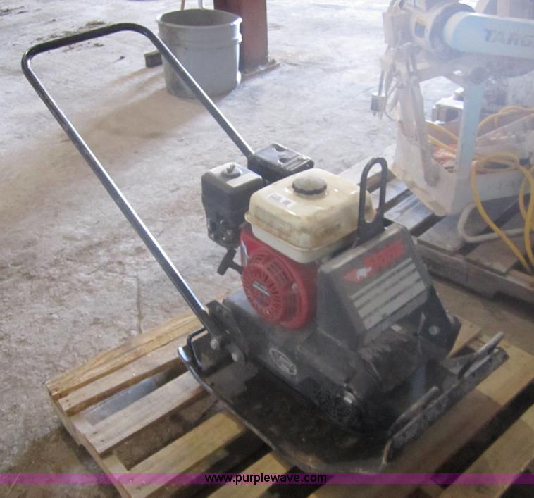 image for item 3136 Stone 639 vibratory packer