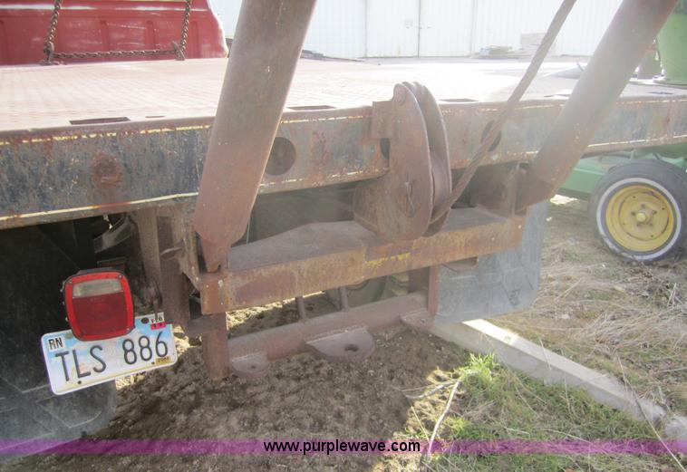 image for item 3147 1968 Ford F750 heavy truck