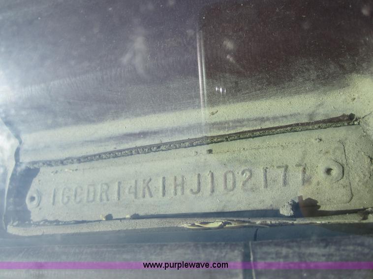 image for item 3183 1987 Chevrolet R10 Silverado pickup truck