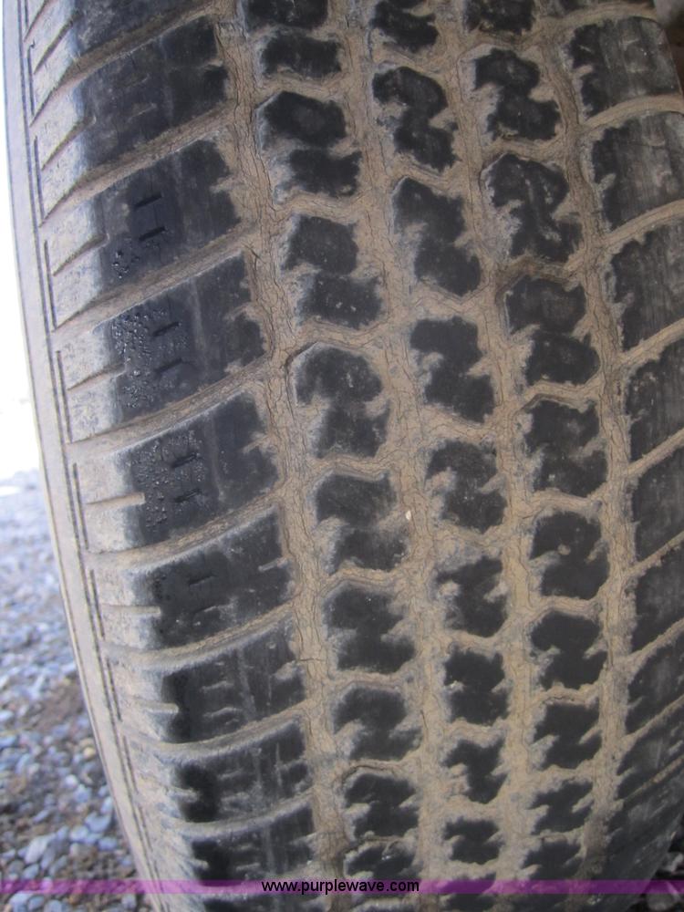 image for item 3187 1986 Chevrolet K10 Custom Deluxe pickup truck