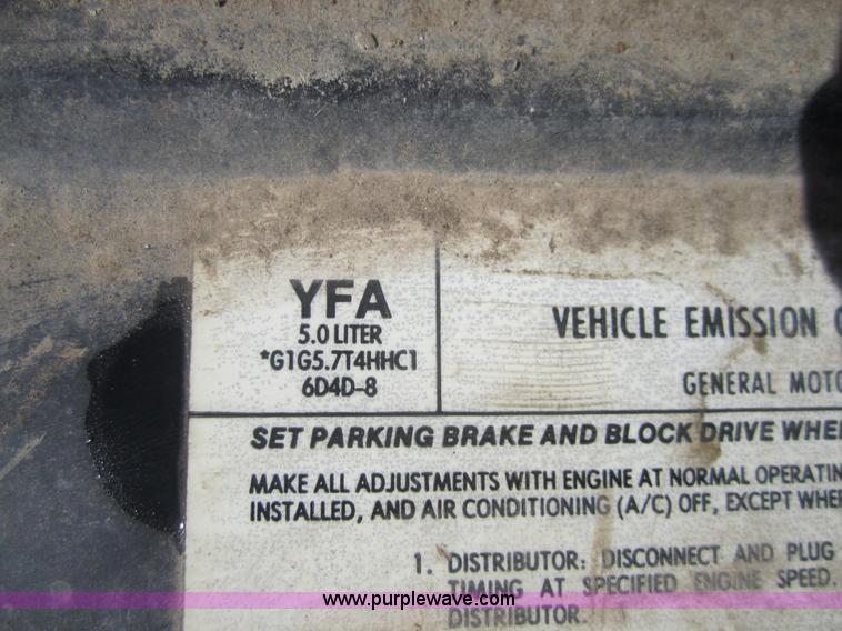 image for item 3187 1986 Chevrolet K10 Custom Deluxe pickup truck