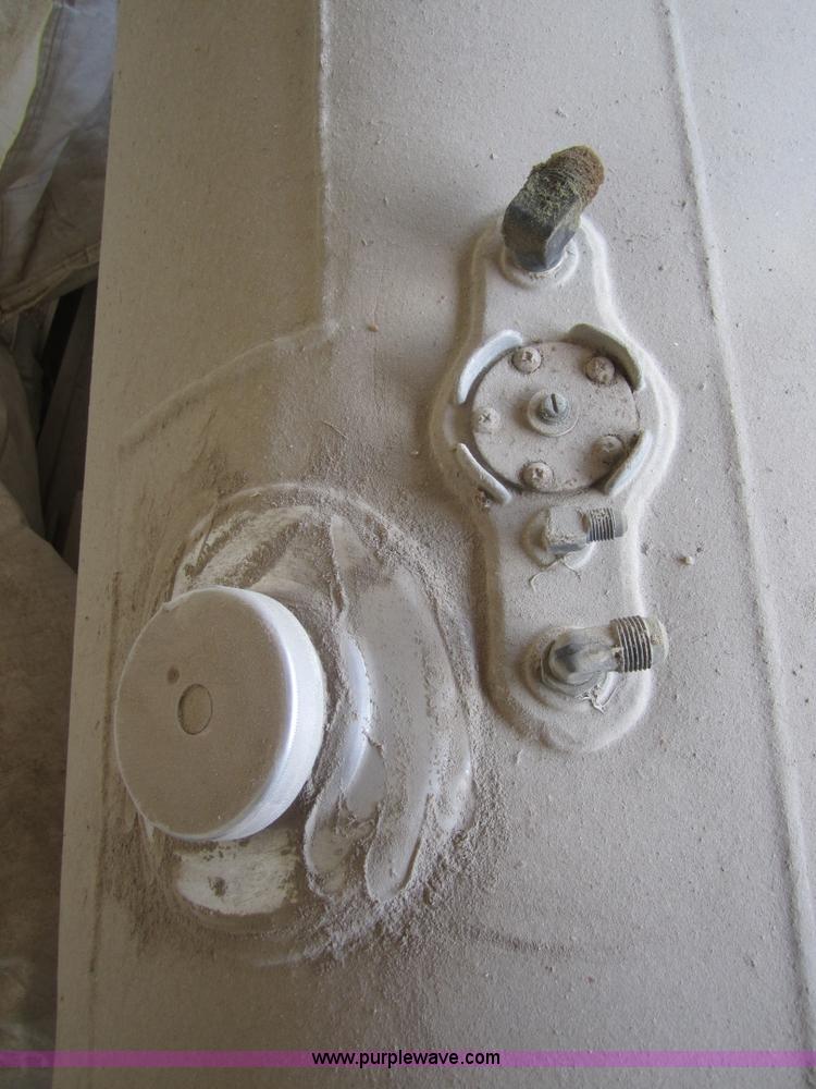 image for item 3189 Aluminum tank