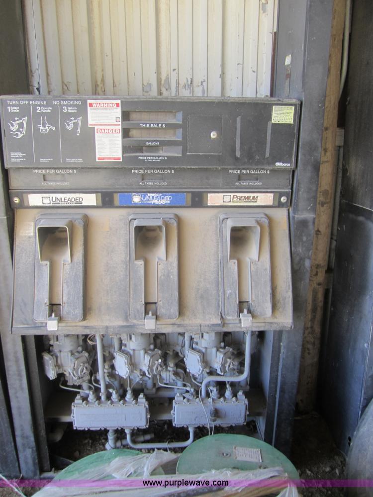 image for item 3190 (3) mixing fuel dispensers