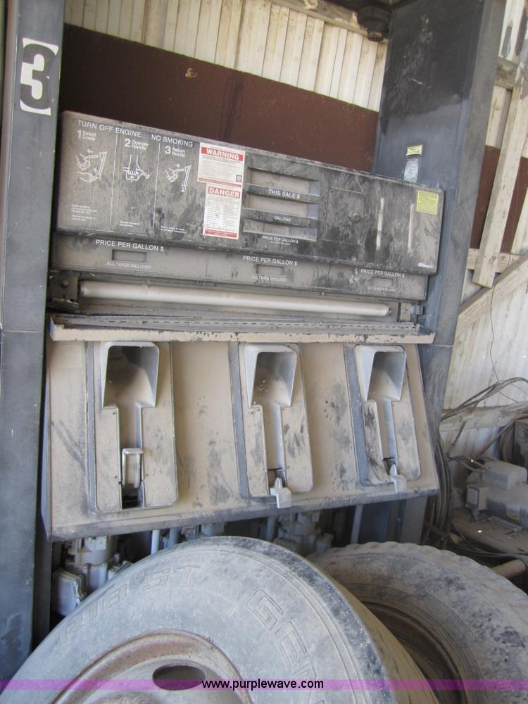 image for item 3190 (3) mixing fuel dispensers