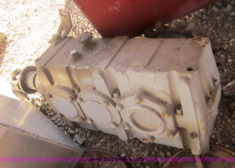 image for item 3191 (2) truck bed hoists