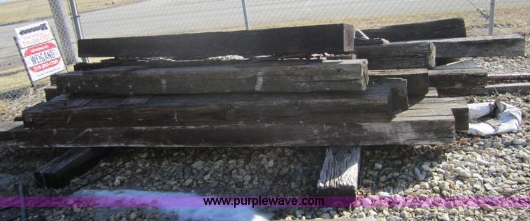 image for item 3194 Approx 100 railroad ties