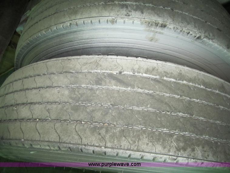 image for item 3201 2001 Shop built 27' step deck semi trailer