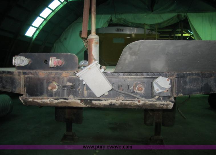 image for item 3201 2001 Shop built 27' step deck semi trailer