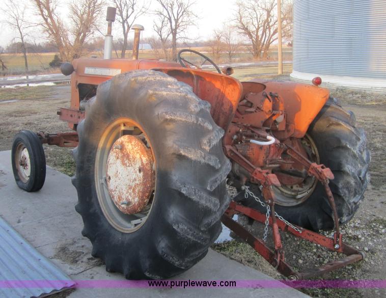 image for item 3203 Allis Chalmers D17 tractor