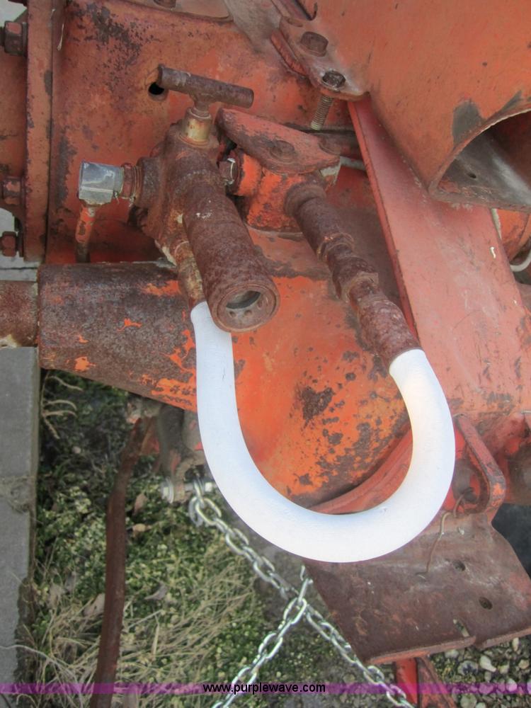 image for item 3203 Allis Chalmers D17 tractor