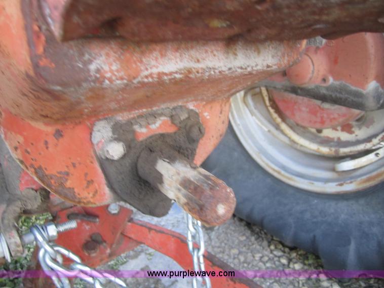 image for item 3203 Allis Chalmers D17 tractor