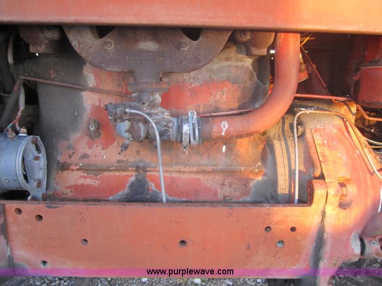 image for item 3203 Allis Chalmers D17 tractor