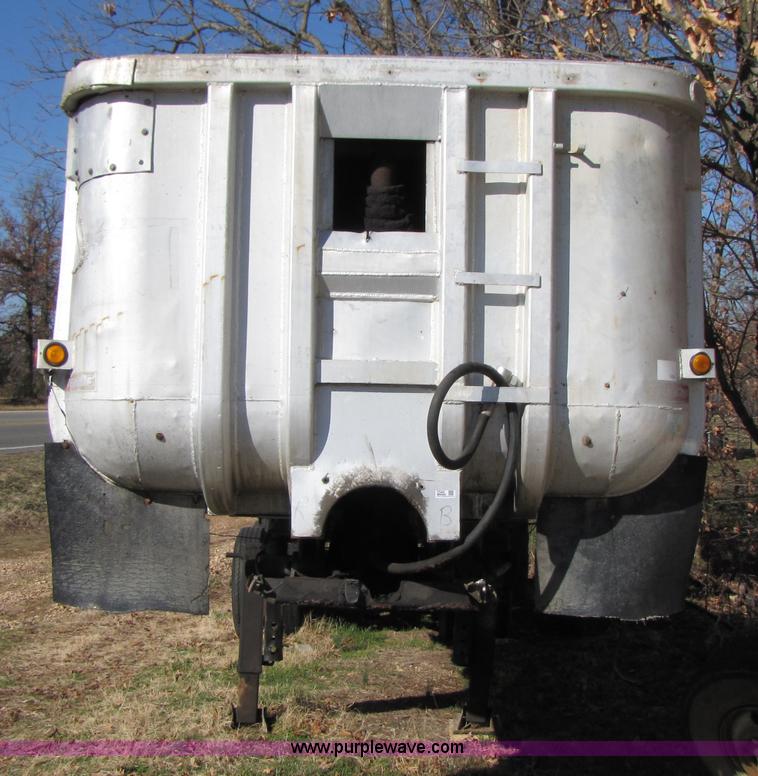 image for item 3544 1979 Fruehauf 30' aluminum end dump semi trailer