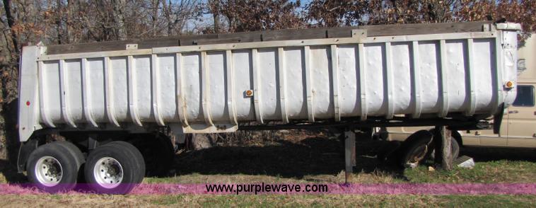 image for item 3544 1979 Fruehauf 30' aluminum end dump semi trailer
