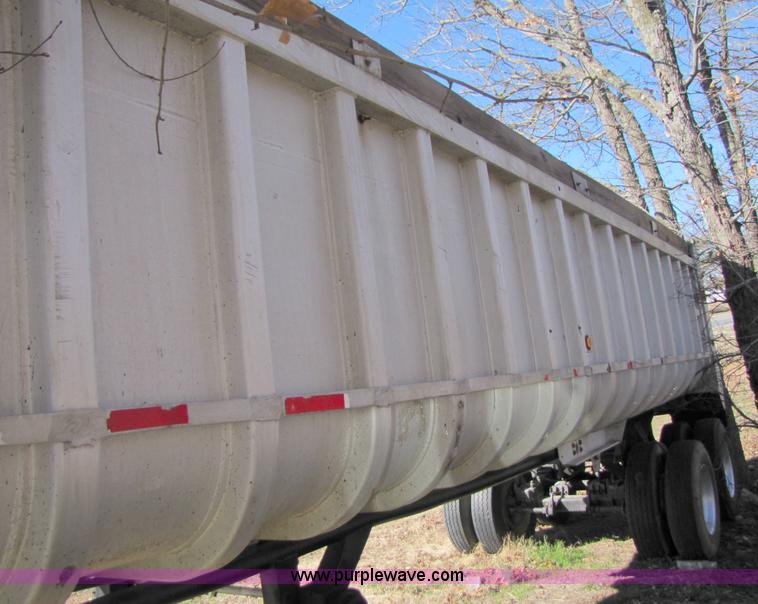 image for item 3544 1979 Fruehauf 30' aluminum end dump semi trailer