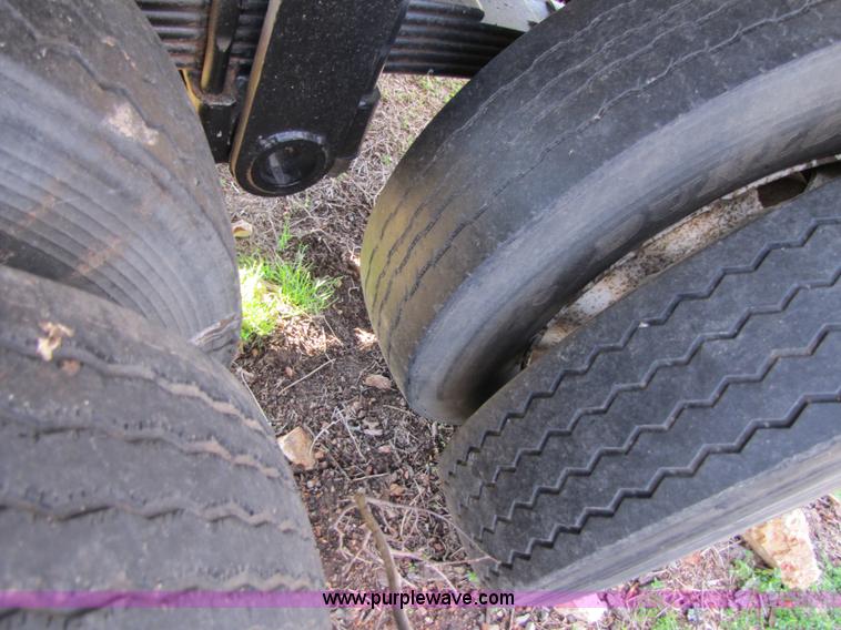 image for item 3544 1979 Fruehauf 30' aluminum end dump semi trailer