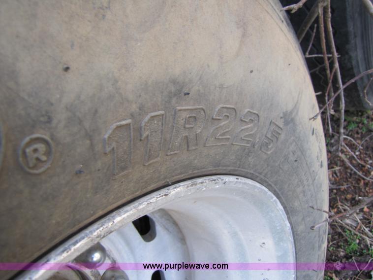 image for item 3544 1979 Fruehauf 30' aluminum end dump semi trailer