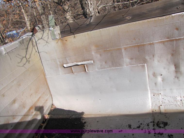 image for item 3544 1979 Fruehauf 30' aluminum end dump semi trailer