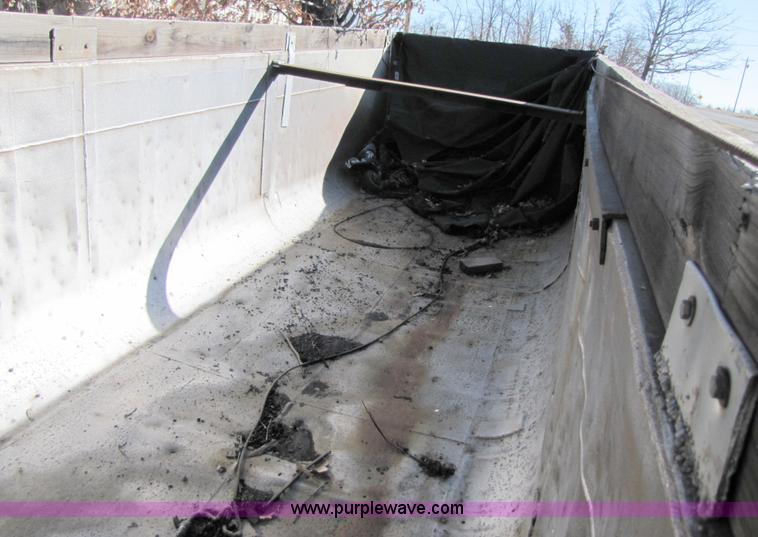 image for item 3544 1979 Fruehauf 30' aluminum end dump semi trailer