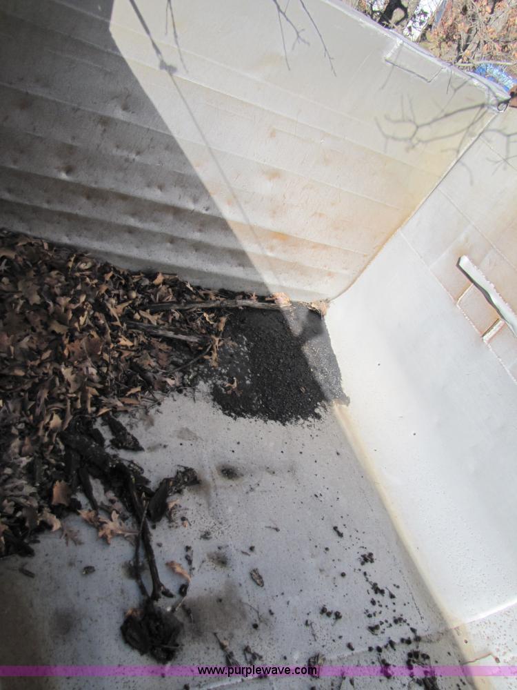 image for item 3544 1979 Fruehauf 30' aluminum end dump semi trailer