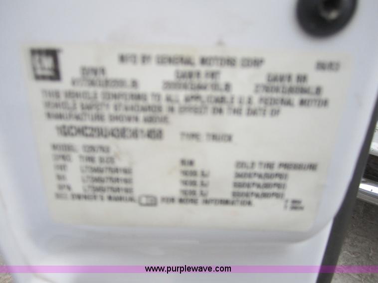 image for item 3690 2003 Chevrolet Silverado C2500 HD LS extended cab pickup truck