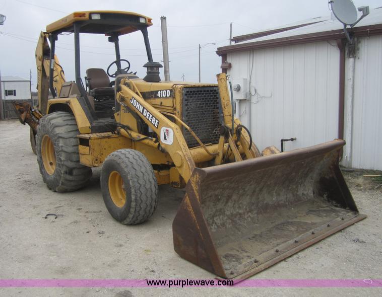 image for item 3691 1997 John Deere 410D backhoe