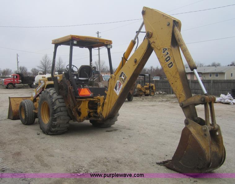 image for item 3691 1997 John Deere 410D backhoe