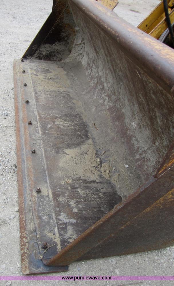 image for item 3691 1997 John Deere 410D backhoe