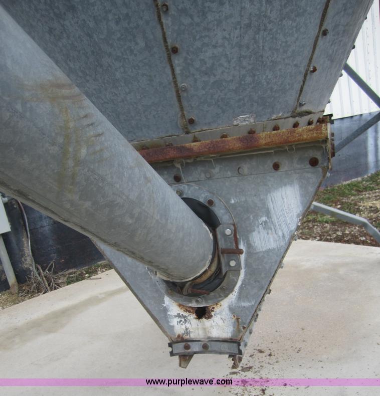 image for item 3693 Approximately seven ton bin