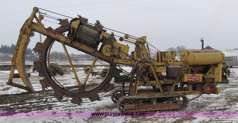 image for item 4043 1968 Cleveland V110 wheel trencher