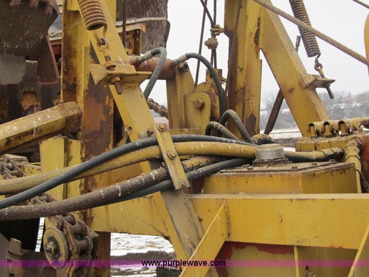 image for item 4043 1968 Cleveland V110 wheel trencher